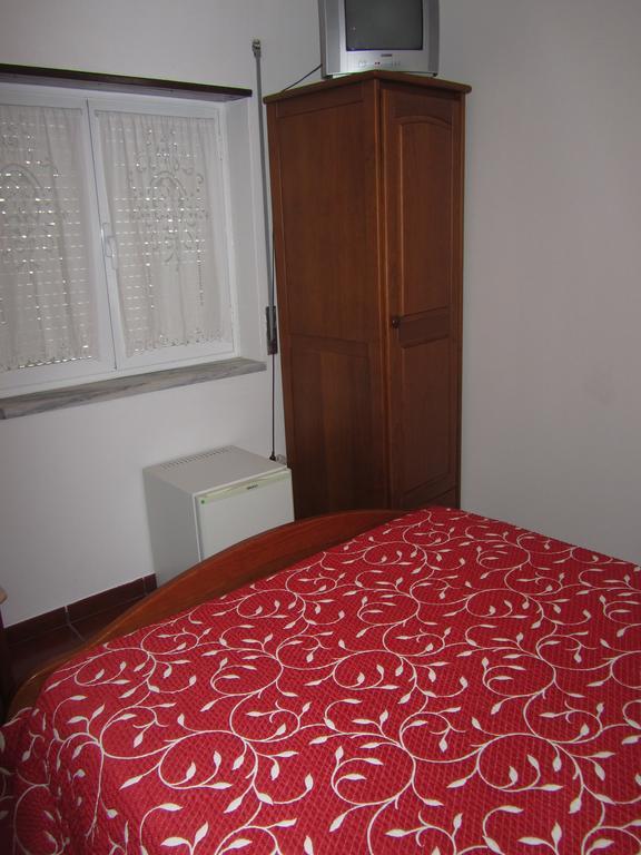 Hotel D. Antonia à Peniche Chambre photo