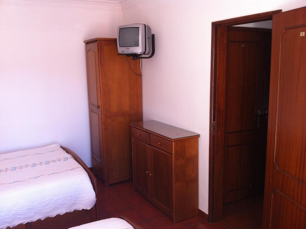 Hotel D. Antonia à Peniche Chambre photo
